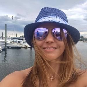 Meet your Posher, Doti